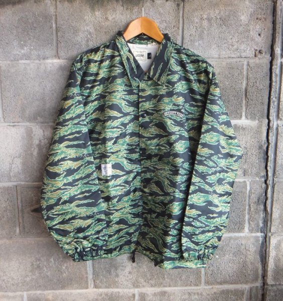 画像1: 【３０％ セール中】SEVENTY FOUR CAMOUFLAGE COACH JACKET セブンティーフォー 迷彩 コーチジャケット タイガーカモ ミリタリー (1)